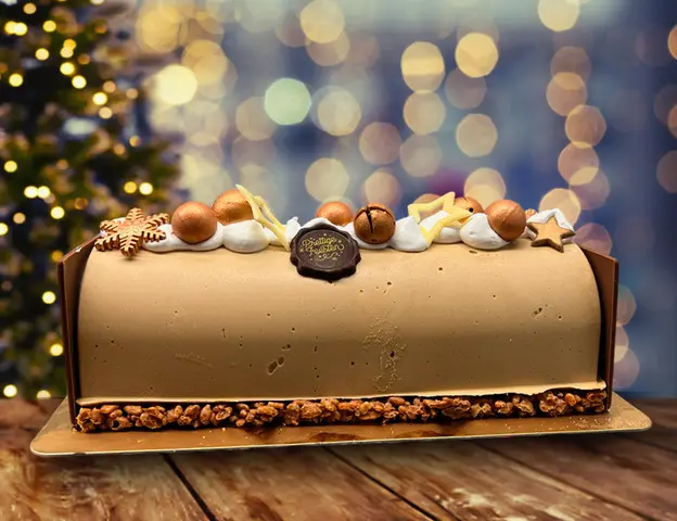 Kerstbuche 'Mokka Deluxe' (8-10p) vanille en mokka roomijs
