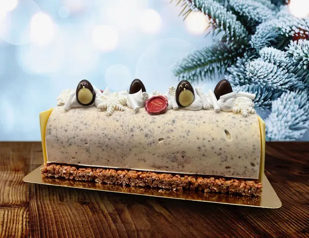 Kerstbuche 'Pingu' (8-10p) stacciatella roomijs